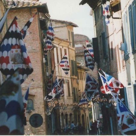 Ferienwohnung La Casa In Camollia Siena Exterior foto