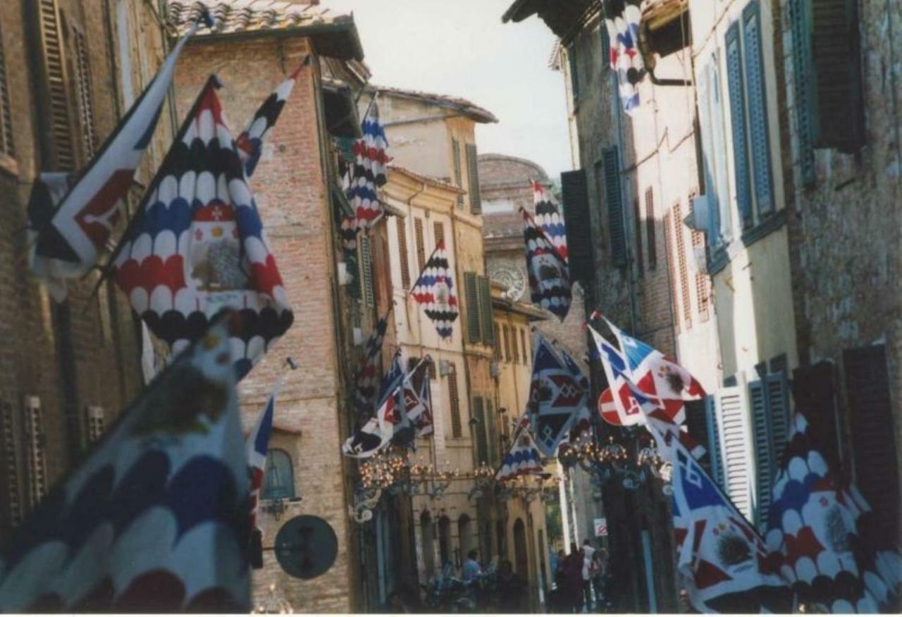 Ferienwohnung La Casa In Camollia Siena Exterior foto